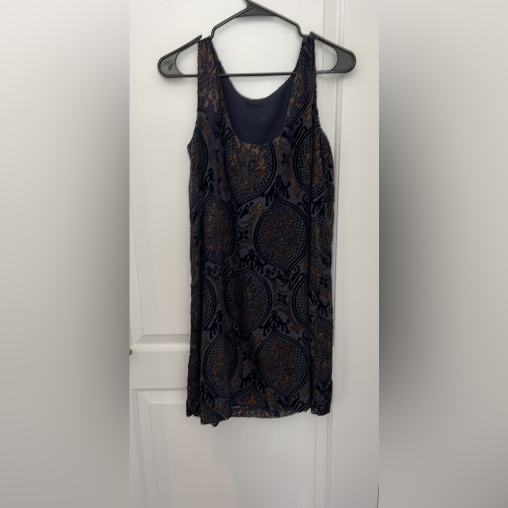 Loft Dress - Picture 2 of 2